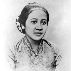 Cahaya Kartini: Emanasi Ulama Perempuan dalam Dialektika Menuju Indonesia Emas 2045