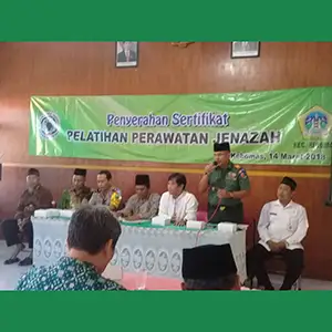 MUI Kebomas, Bersama Muspika Serahkan Sertifikat Pemandi Jenazah