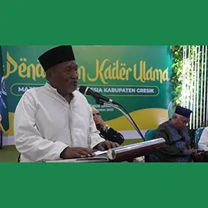 Penutupan PKU II MUI Gresik, KH. Ainur Rofiq Berpesan Ngayomi, Ngayaki, dan Ngayemi