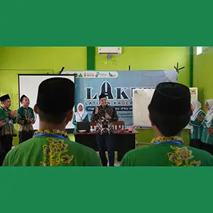 Jadi Narasumber di LAKUT PC IPNU-IPPNU Gresik, Makmun Ajak Pelajar NU Ikut Membangun Demokrasi