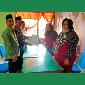 Sempat Pindah Agama, Allah Beri Hidayah Lagi pada Perempuan Ini
