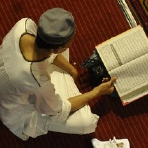 Bacaan Niat I’tikaf di 10 Hari Terakhir Ramadhan Lengkap Arab, Latin, dan Artinya