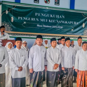 Resmi Dikukuhkan, MUI Sangkapura Perkuat Pendidikan dan Keluarga Sakinah