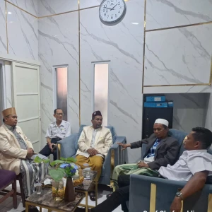 Memastikan Program Keumatan di Bulan Ramadhan Lancar, MUI Kecamatan Gresik Silaturahim dengan Camat