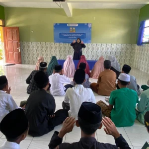 Pembinaan Ibadah Sejak Dini, MUI Sangkapura Ajarkan Tatacara Sholat yang Benar