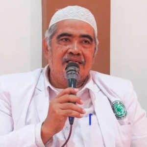 KH. Ahmad Hishol Muttaqin, Nahkoda MUI Balongpanggang yang Ajeg di Jalur Pendidikan dan Dakwah